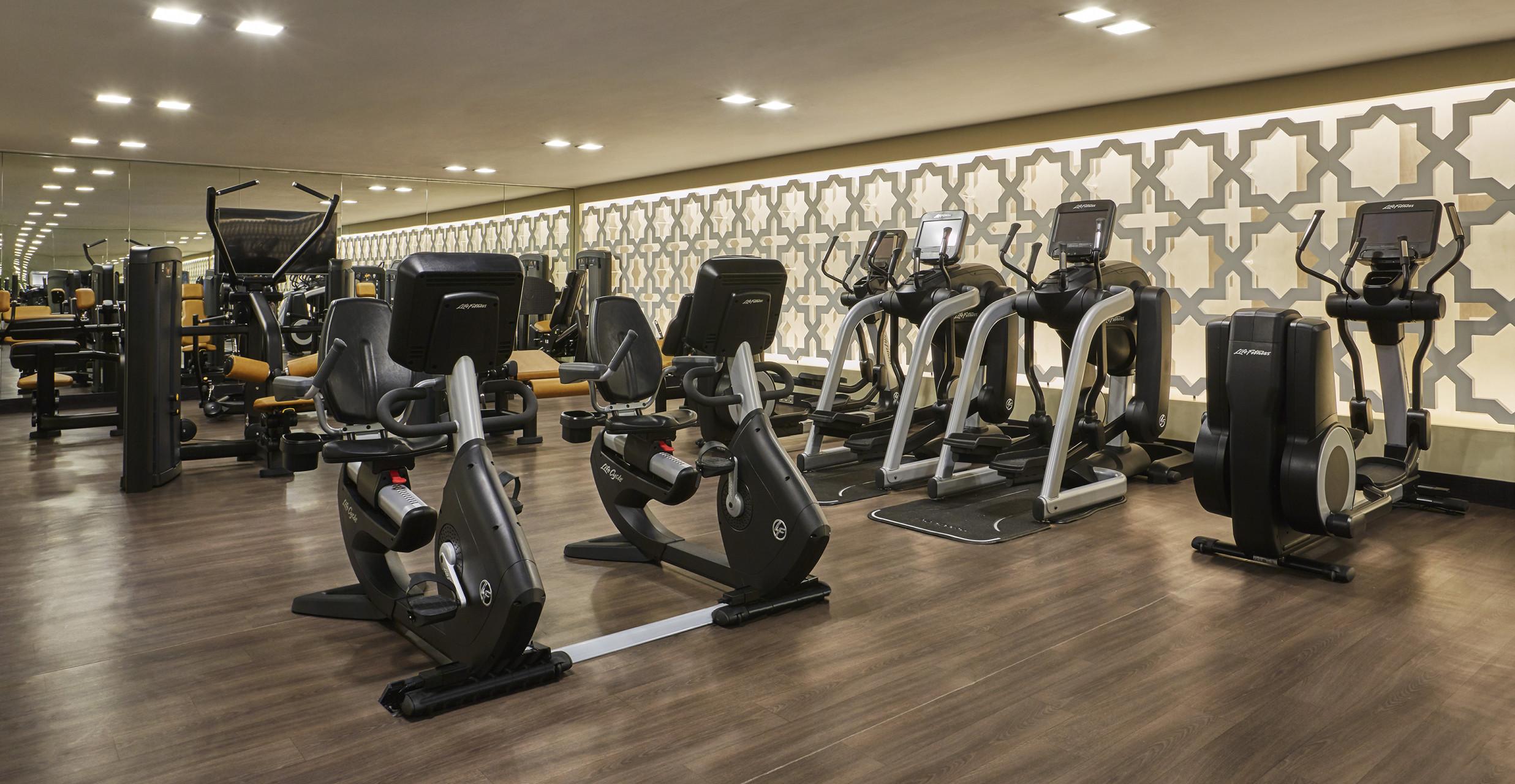 Four Seasons Hotel Касабланка Экстерьер фото The gym at the hotel